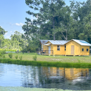 Lakeside_Cabins